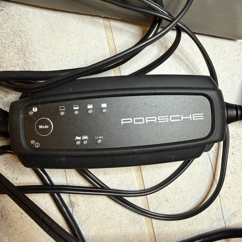 Porsche Tequipment ChargeOMat Pro Battery Charger Lead-Acid Li-Ion 12V